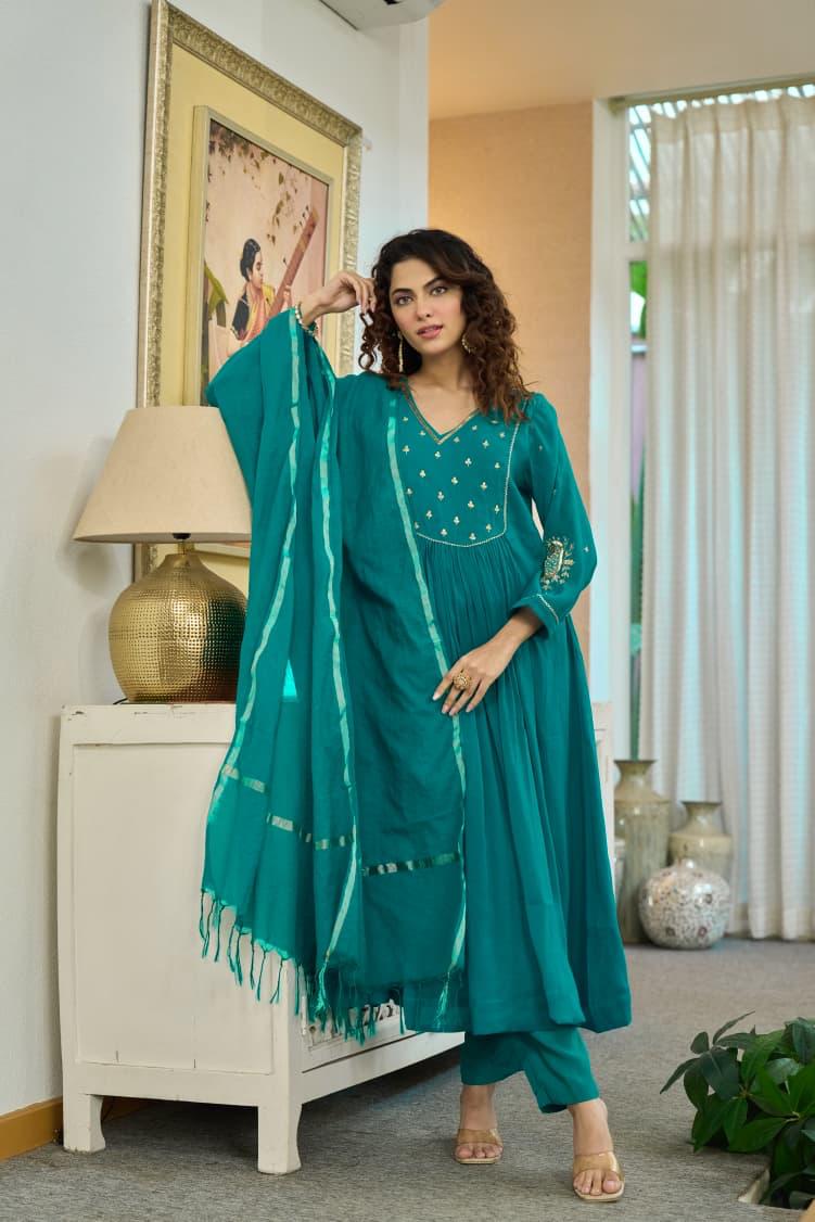 Nilas collections